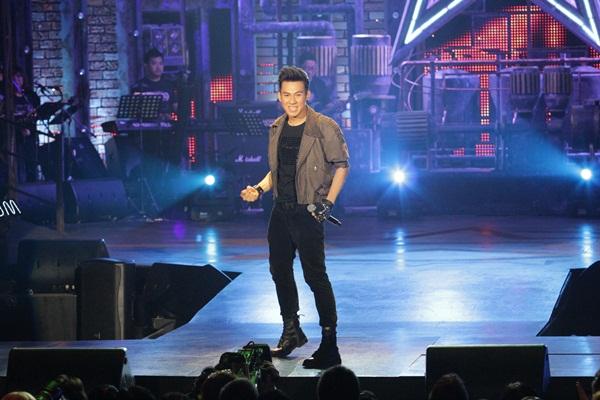 The Star 9 คอนเสิร์ตโจทย์เพลงร็อค