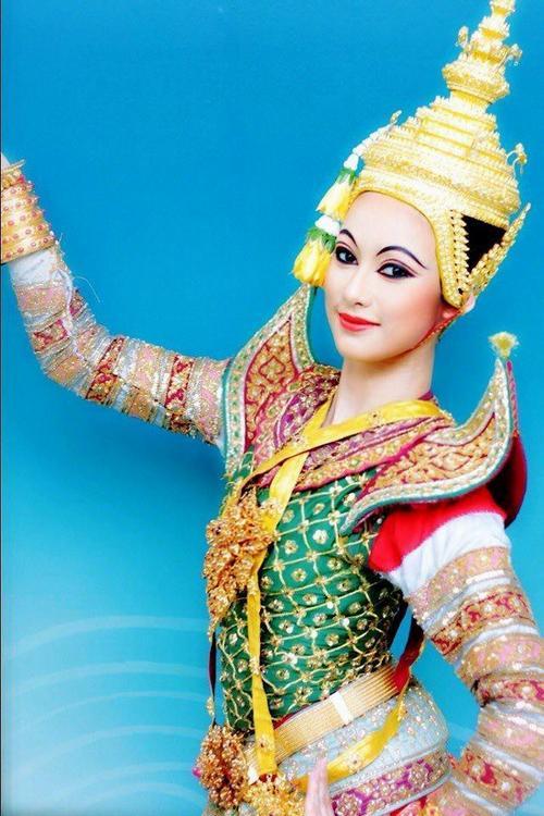 นาว ทิสานาฏ ศรศึก