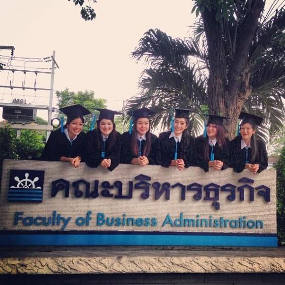 ฉัตร รับปริญญา