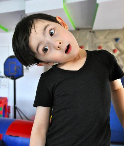 เด็กหน้าเหมือน นิชคุณ