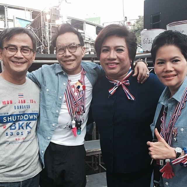 นกหวีดดารา