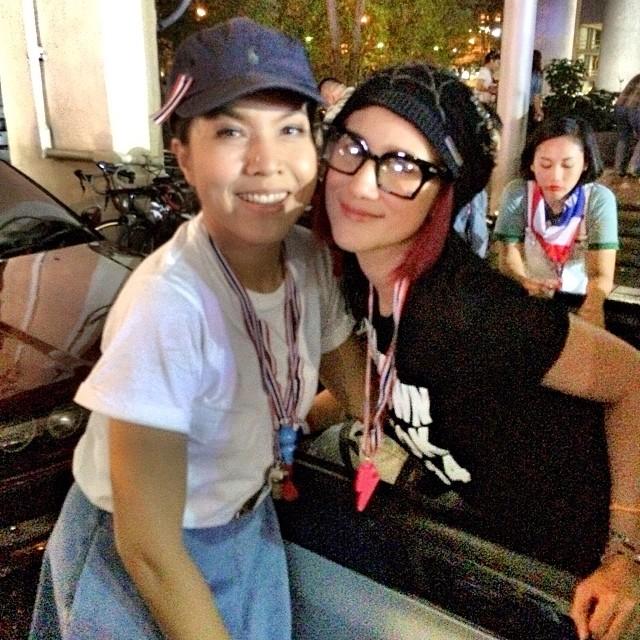 นกหวีดดารา