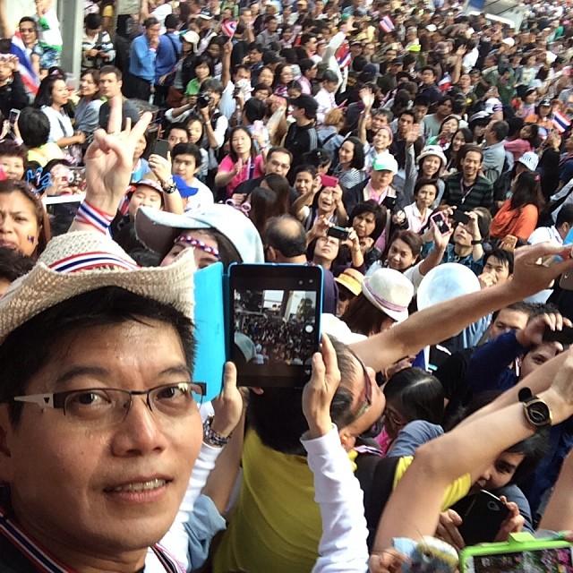 กนก รัตน์วงศ์สกุล