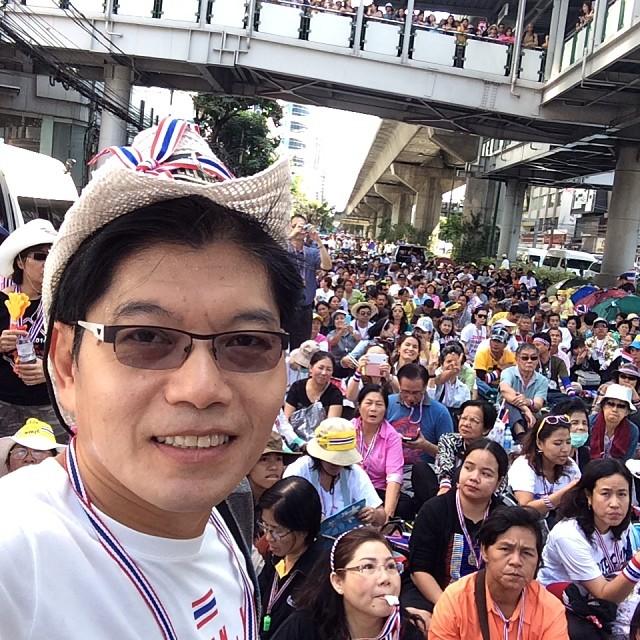 กนก รัตน์วงศ์สกุล