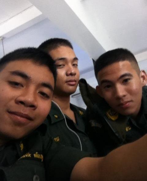นักศึกษาวิชาทหารหล่อ