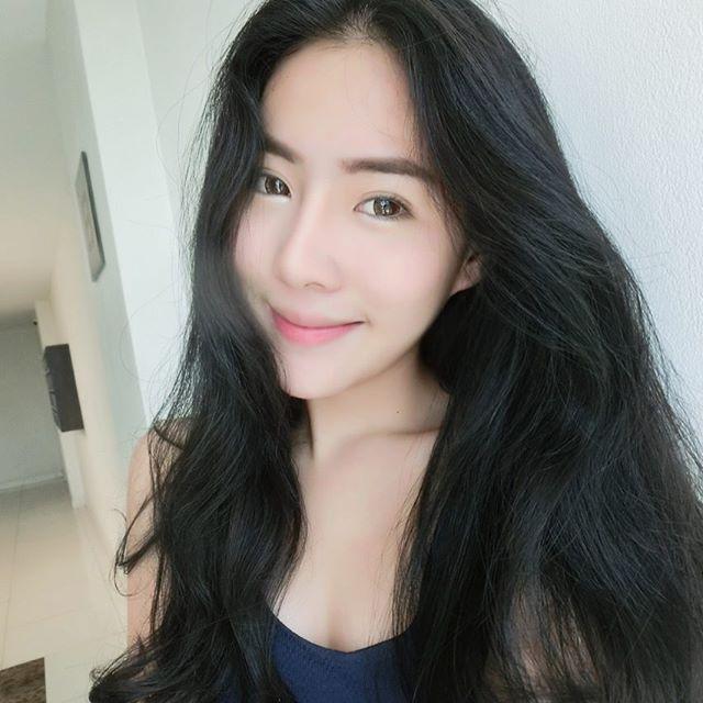 น้องน้ำหวาน ม.กรุงเทพ