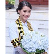 ญาญ่า รับปริญญา 