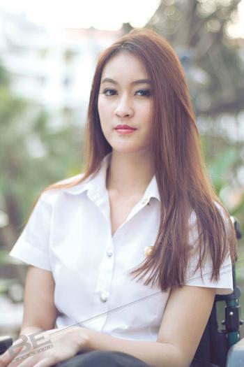 ชมพู่ ภัทราวรรณ 