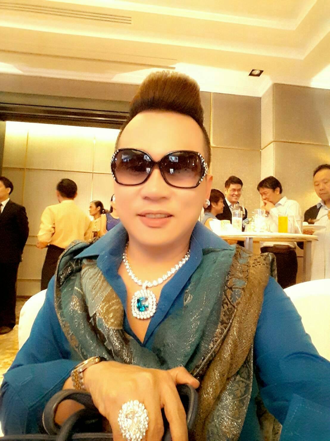 อาจารย์ ริว  