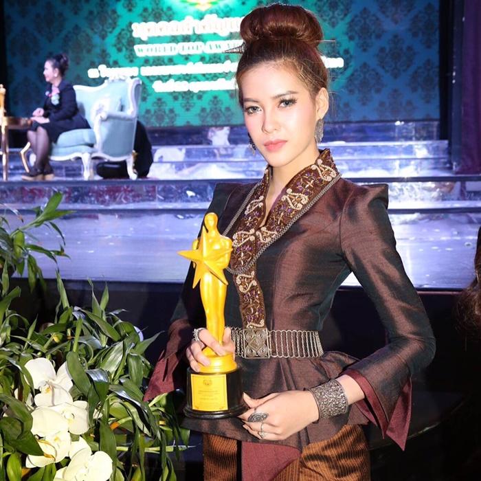 นุ้ย สุพาพอน