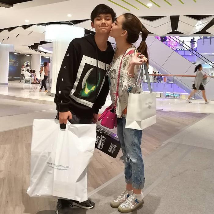 ทิกเกอร์ อชิระ 