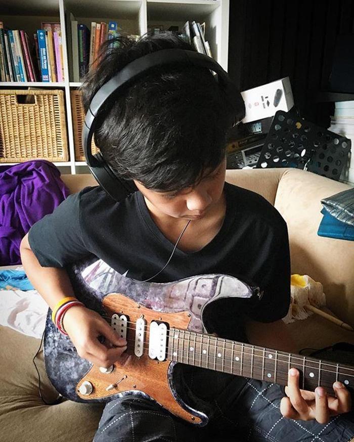 ทิกเกอร์ อชิระ 