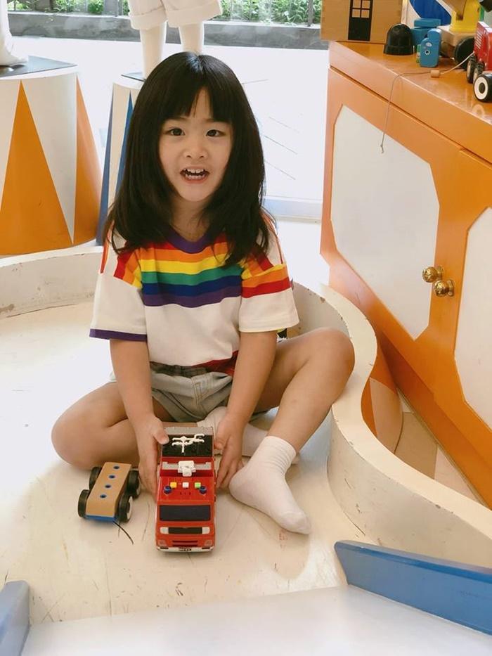 น้องชูใจ ลูกสาว กอล์ฟ ฟักกลิ้งฮีโร่