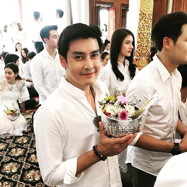 เขตต์ ฐานทัพ