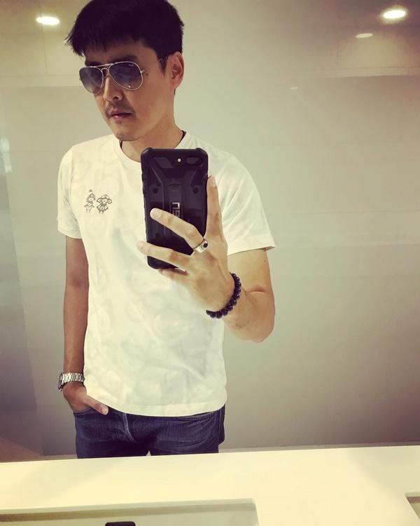 เขตต์ ฐานทัพ