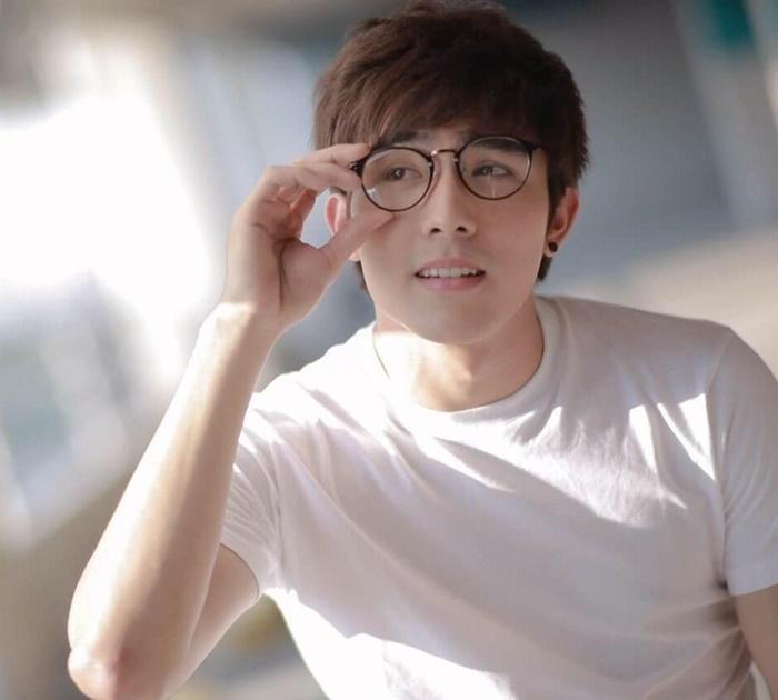 บูม จิรัชพิสิษฐ์ 