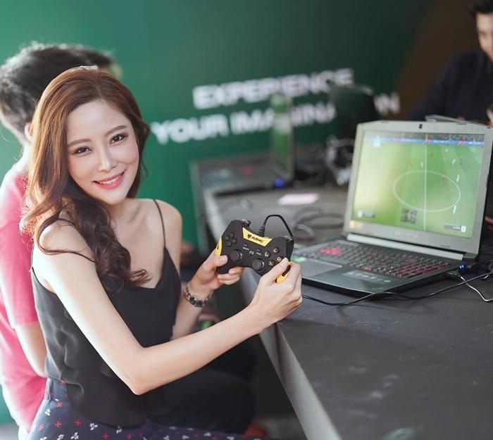 แจม ชรัฐฐา