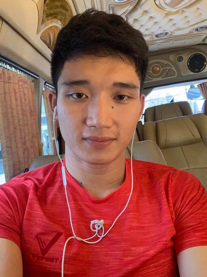 นัน อนันต์ ไมค์ทองคํา