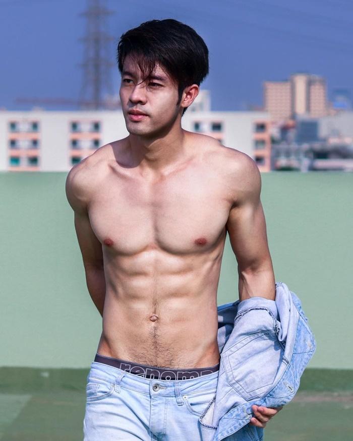 หมอแอมป์ ธัชกร