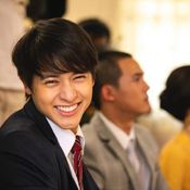 เจมส์ จิรายุ