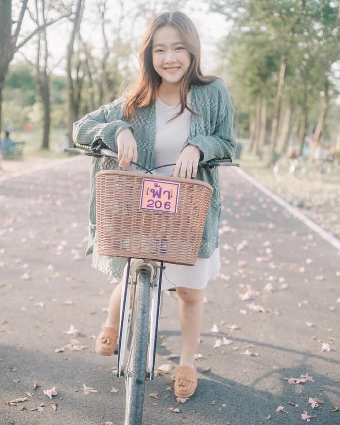 Aueyauey เอ๋ยเอ้ย