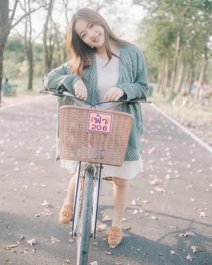 Aueyauey เอ๋ยเอ้ย