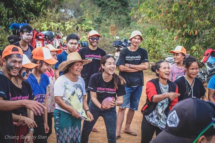 ครูอุ้ม