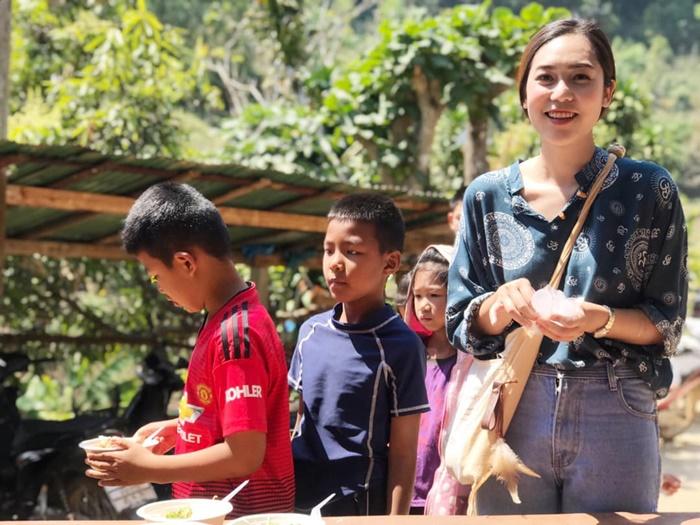 ครูอุ้ม