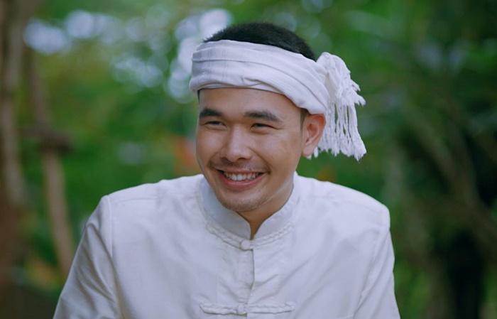 เฟิส ธนภัทร