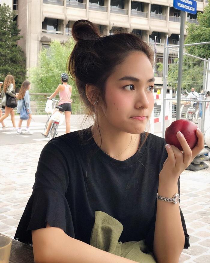 น้ำตาล เดอะสตาร์