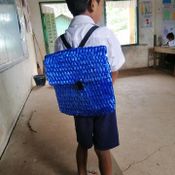 กระเป๋านักเรียนจากเชือกฟาง