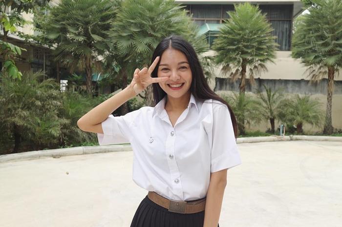 พลอย พีรชาดา