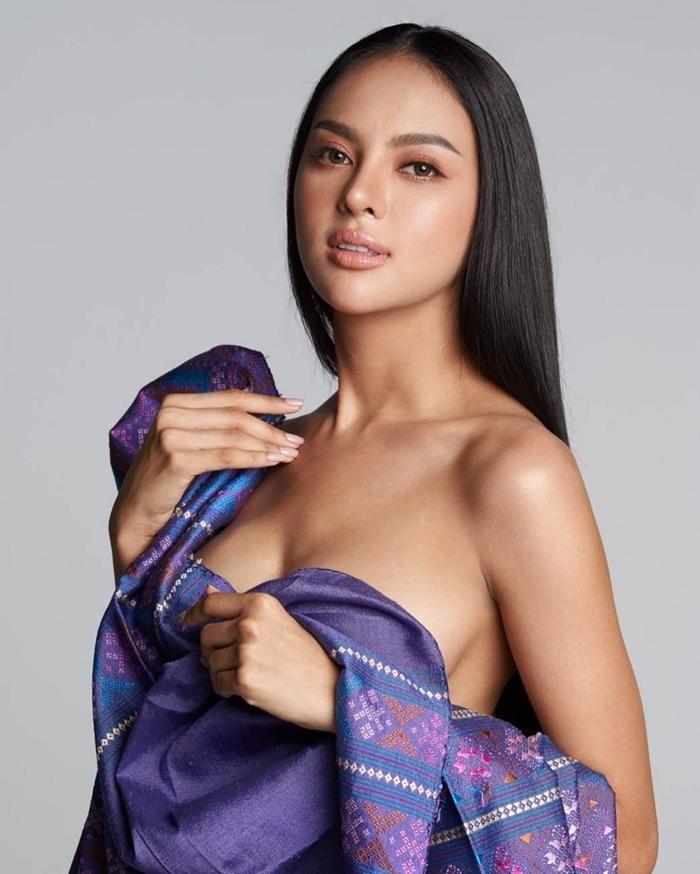 พลอย พีรชาดา