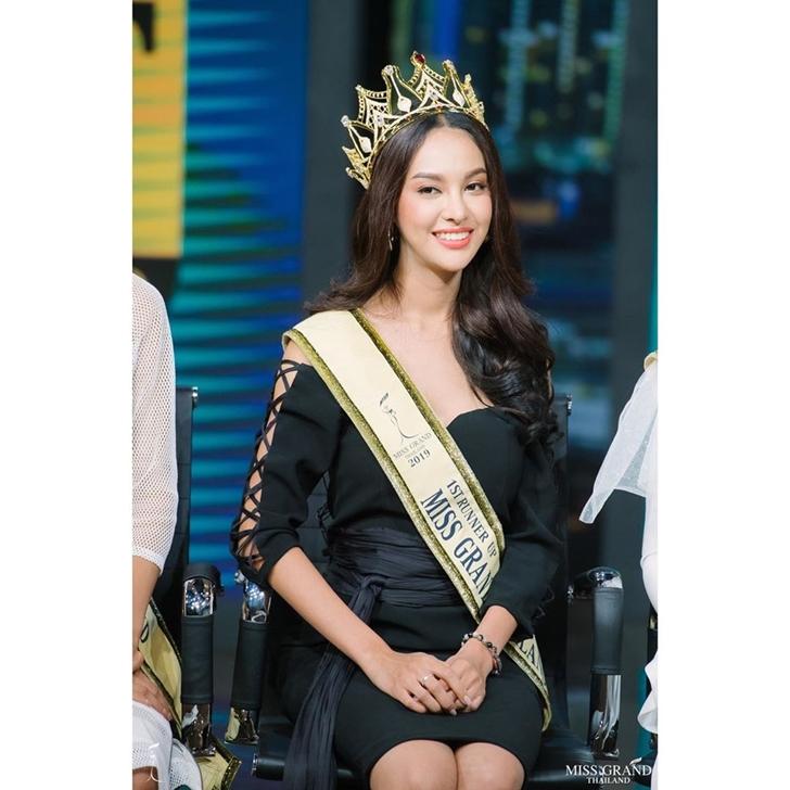 พลอย พีรชาดา