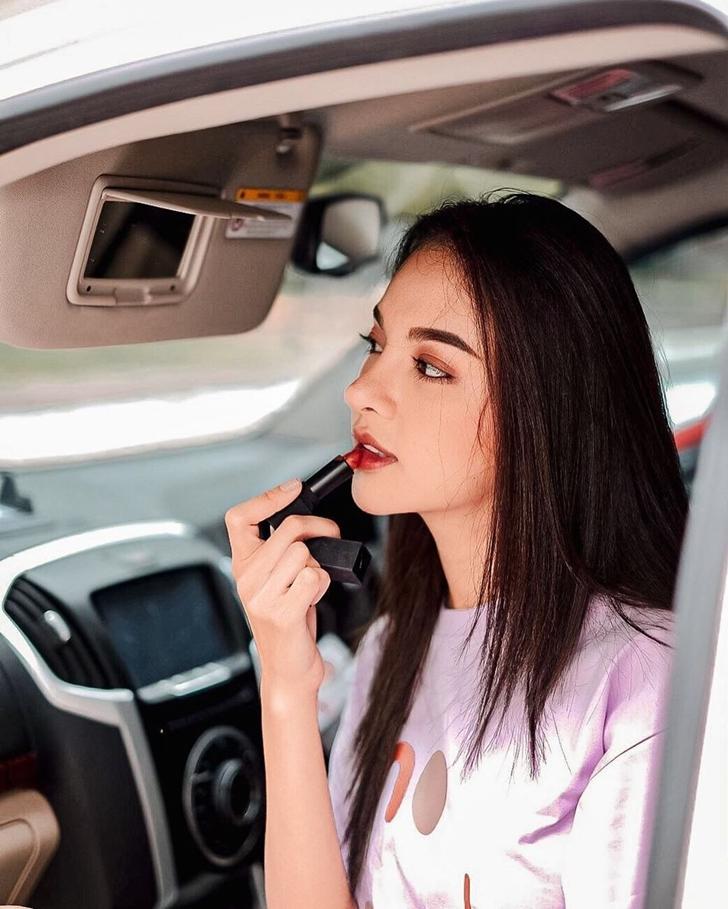 พลอย พีรชาดา