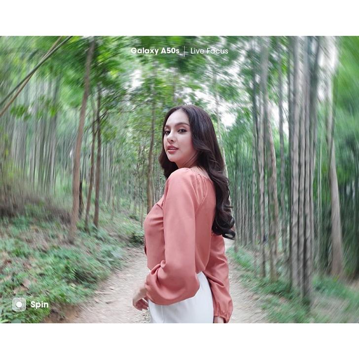 พลอย พีรชาดา