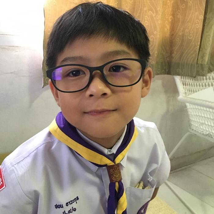 ลูกชาย อรอนงค์ ปัญญาวงศ์