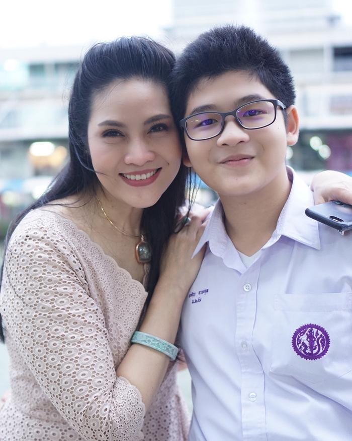 ลูกชาย อรอนงค์ ปัญญาวงศ์