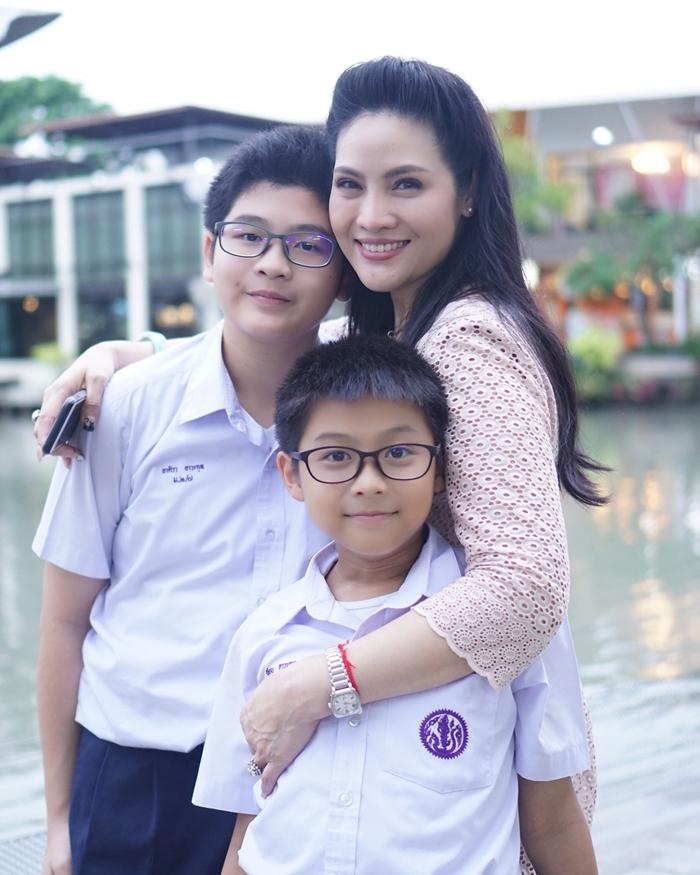 ลูกชาย อรอนงค์ ปัญญาวงศ์