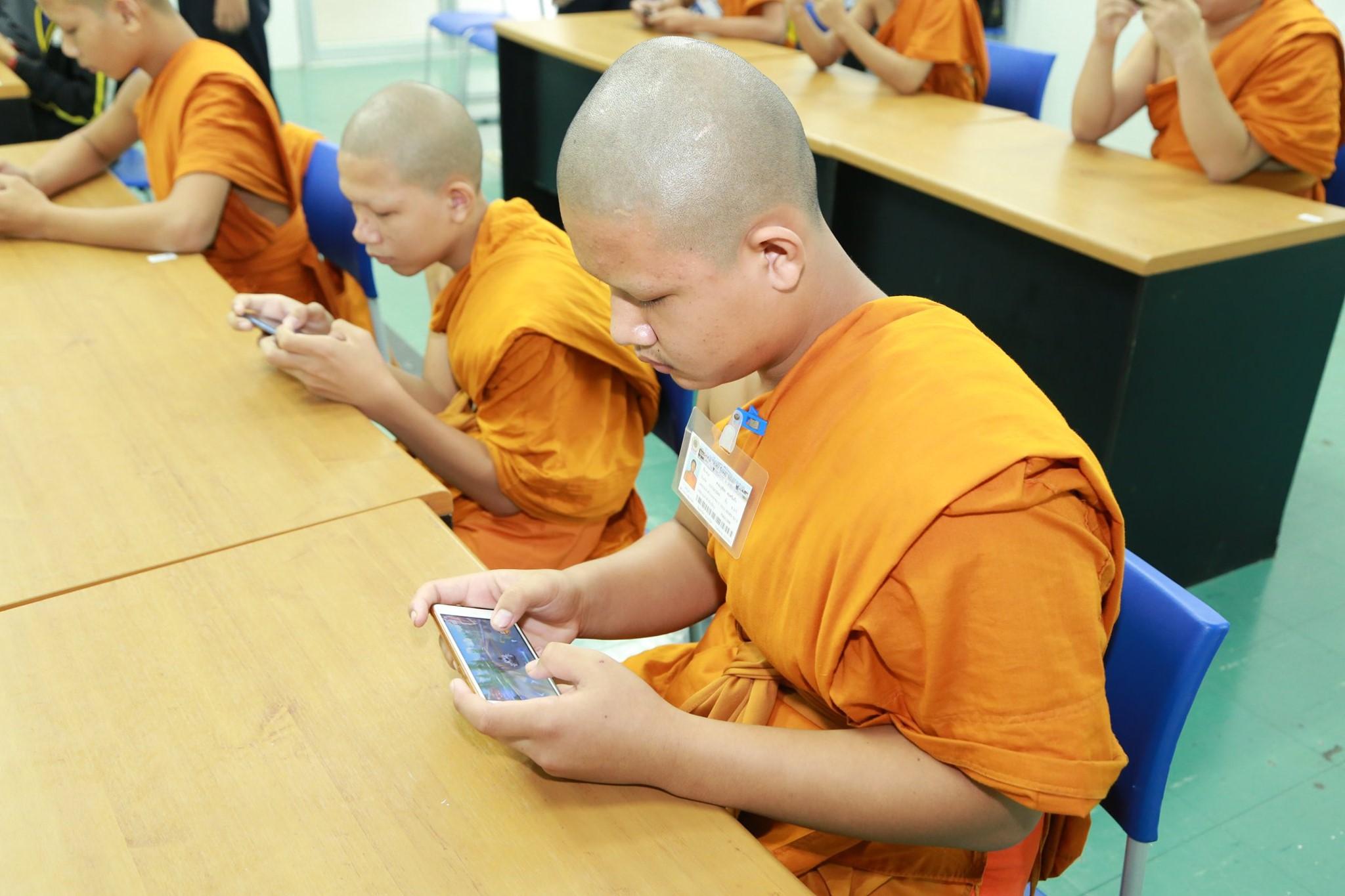 สามเณร ROV