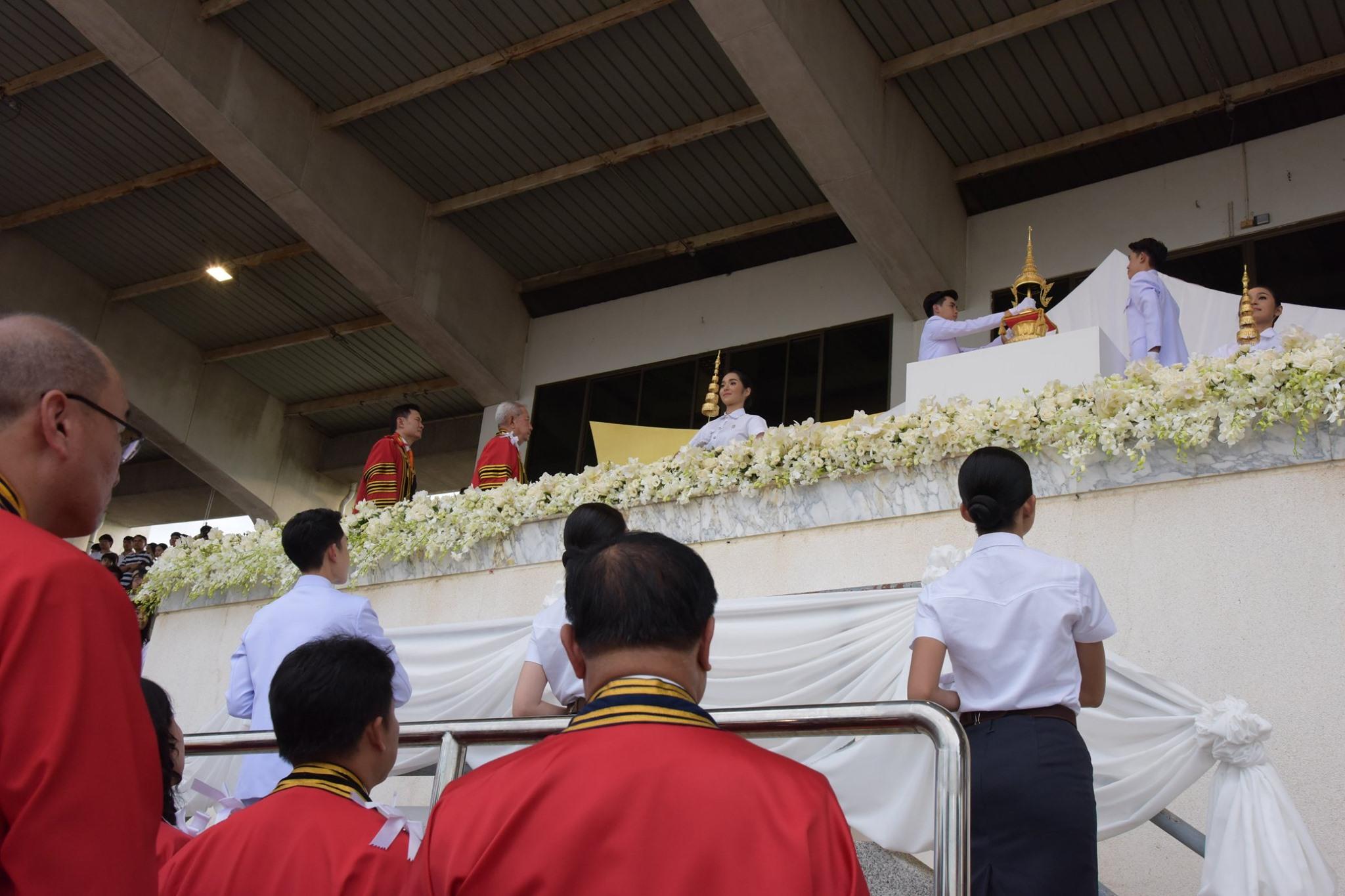 "พิธีมอบเนกไทและเข็มพระมหามงกุฎ" ปีการศึกษา 2562