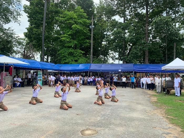 "คีตะมวยไทย" นักเรียนวัดเสาหิน