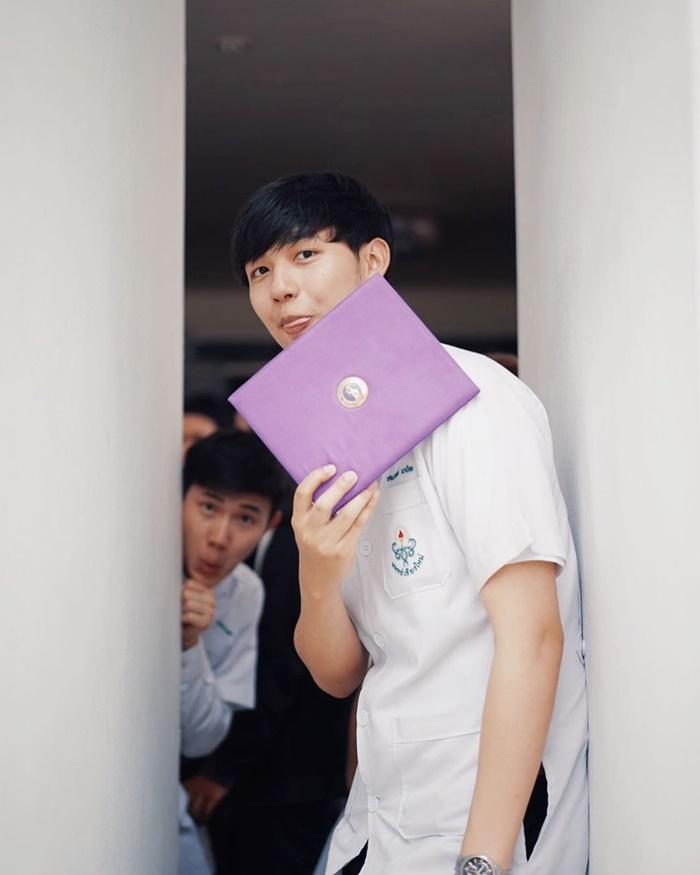 โบ๊ต ธนพนธ์