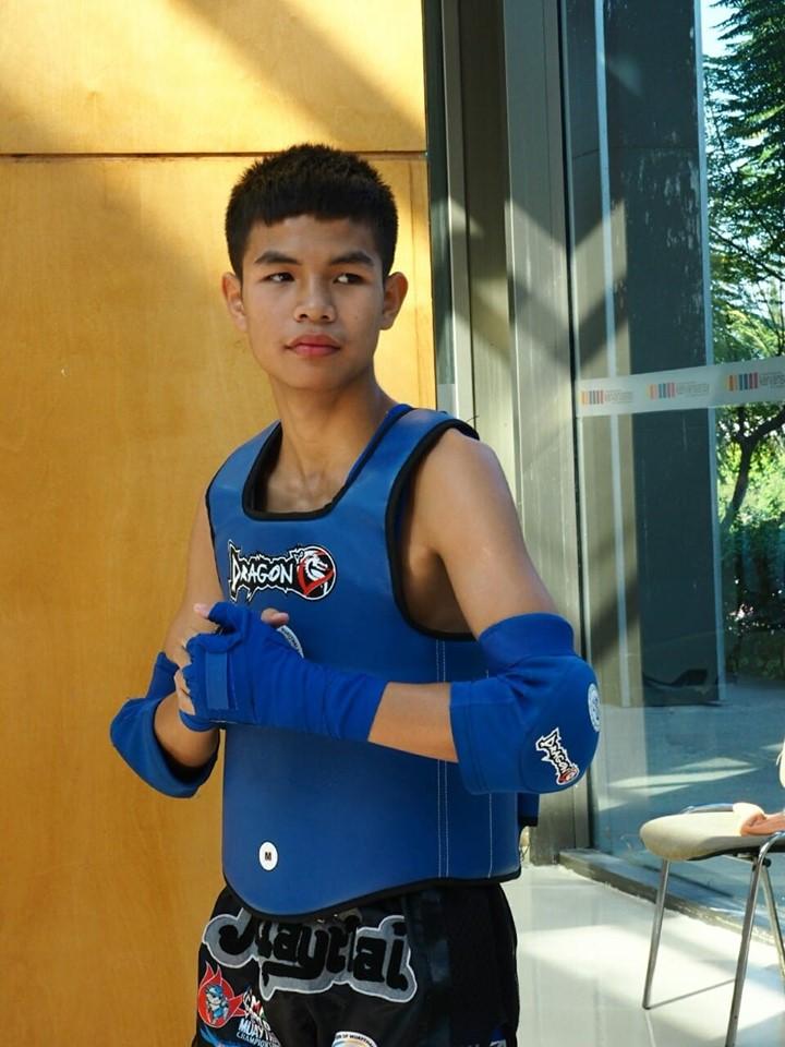เนส ชัชวาลย์