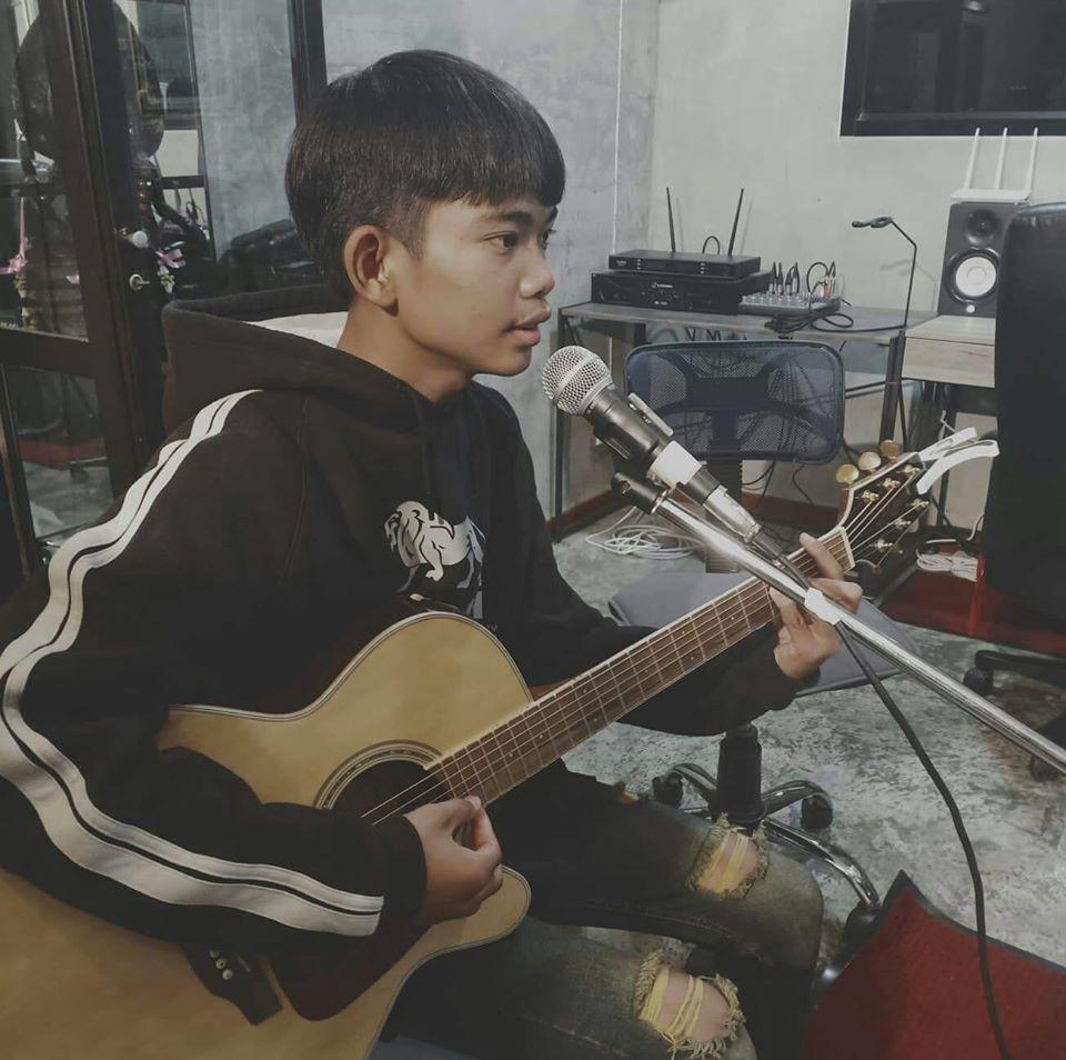 สะมารองก๊องแก๊ง