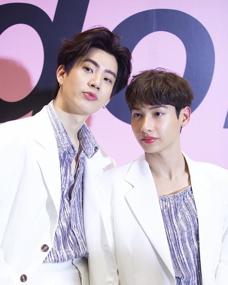 ออฟ จุมพล