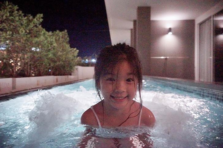 มะลิ พาขวัญ