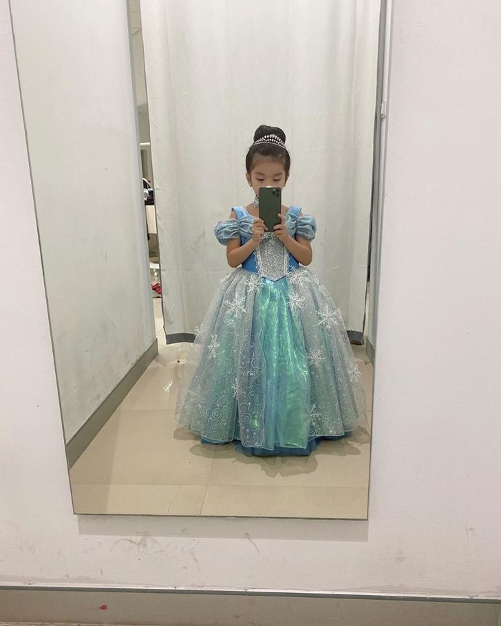 มะลิ พาขวัญ