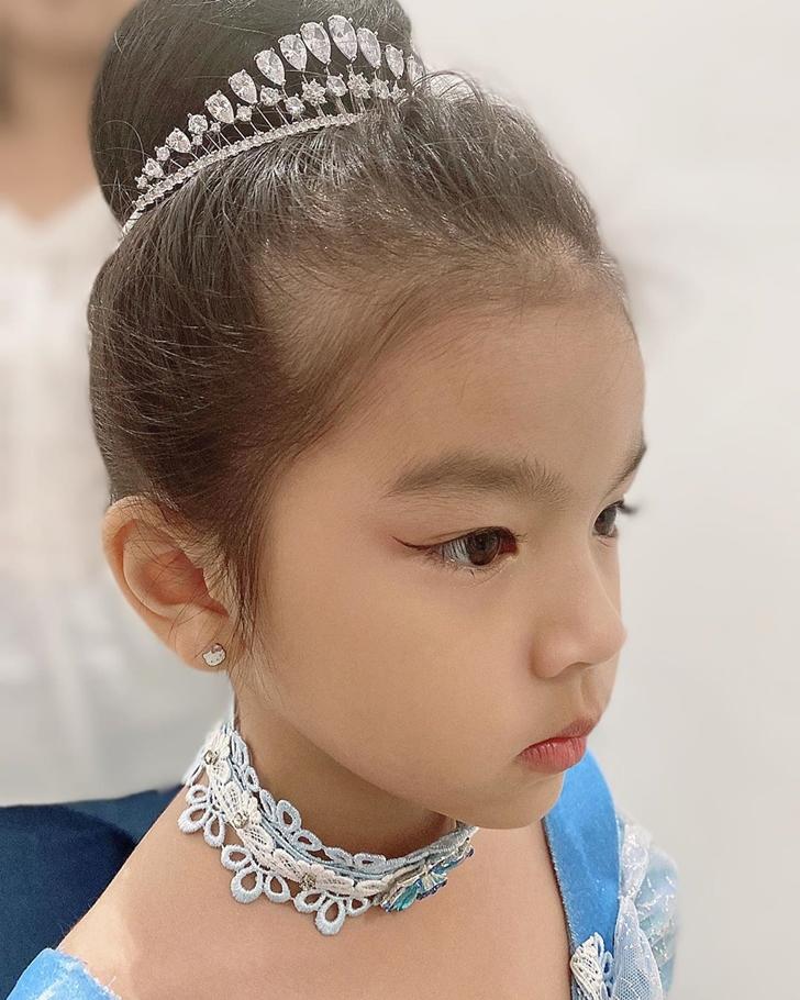 มะลิ พาขวัญ