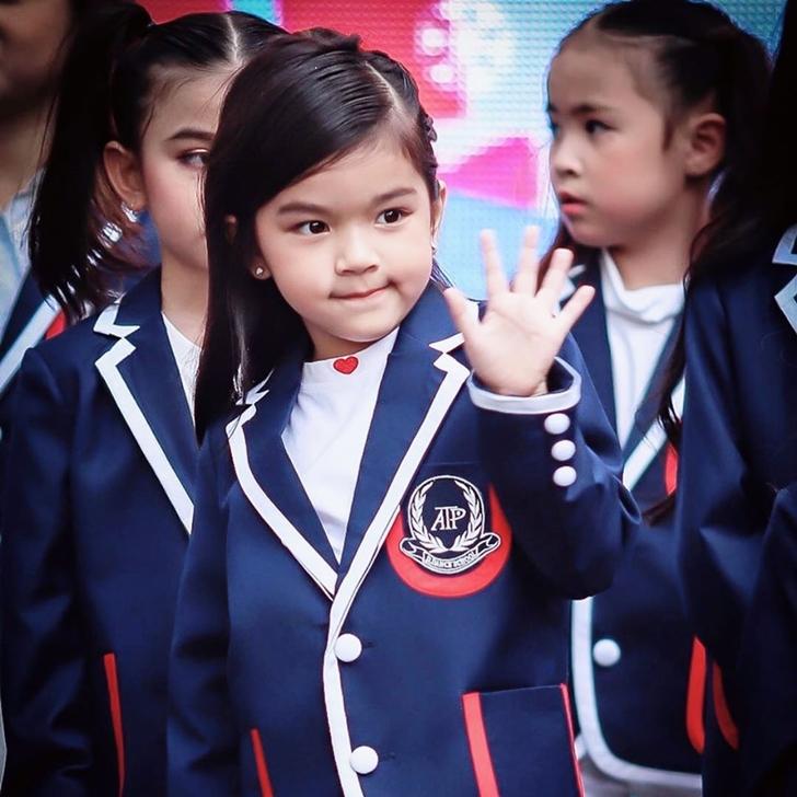 มะลิ พาขวัญ